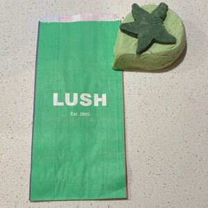Lush Kitchen RARE Green Day Star Bubble Bar ⭐️ 💫